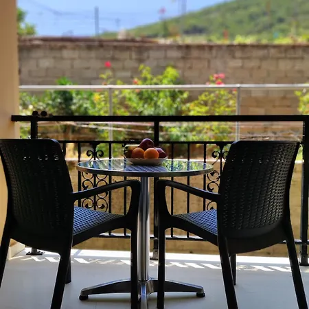 Marinos Seaside & Aparts * 波罗斯