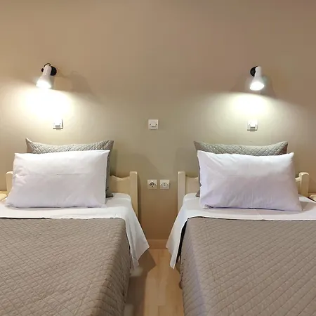 Marinos Seaside & Aparts 波罗斯