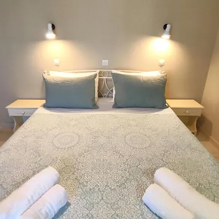 Marinos Seaside & Aparts 公寓 *