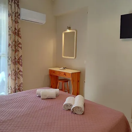 Marinos Seaside & Aparts 波罗斯