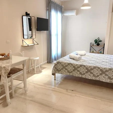 Marinos Seaside & Aparts 公寓 *