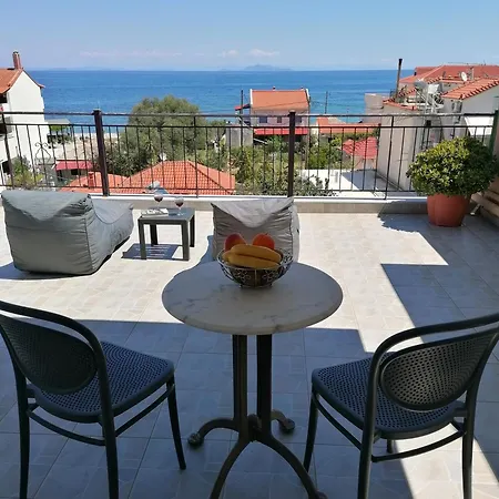 Marinos Seaside * Poros (Kefalonia)