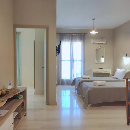 Marinos Seaside Studios&aparts *