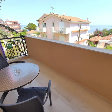 Marinos Seaside Studios&aparts Apartamento