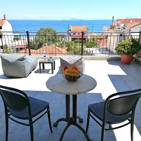Marinos Seaside Studios&aparts Poros (Kefalonia)